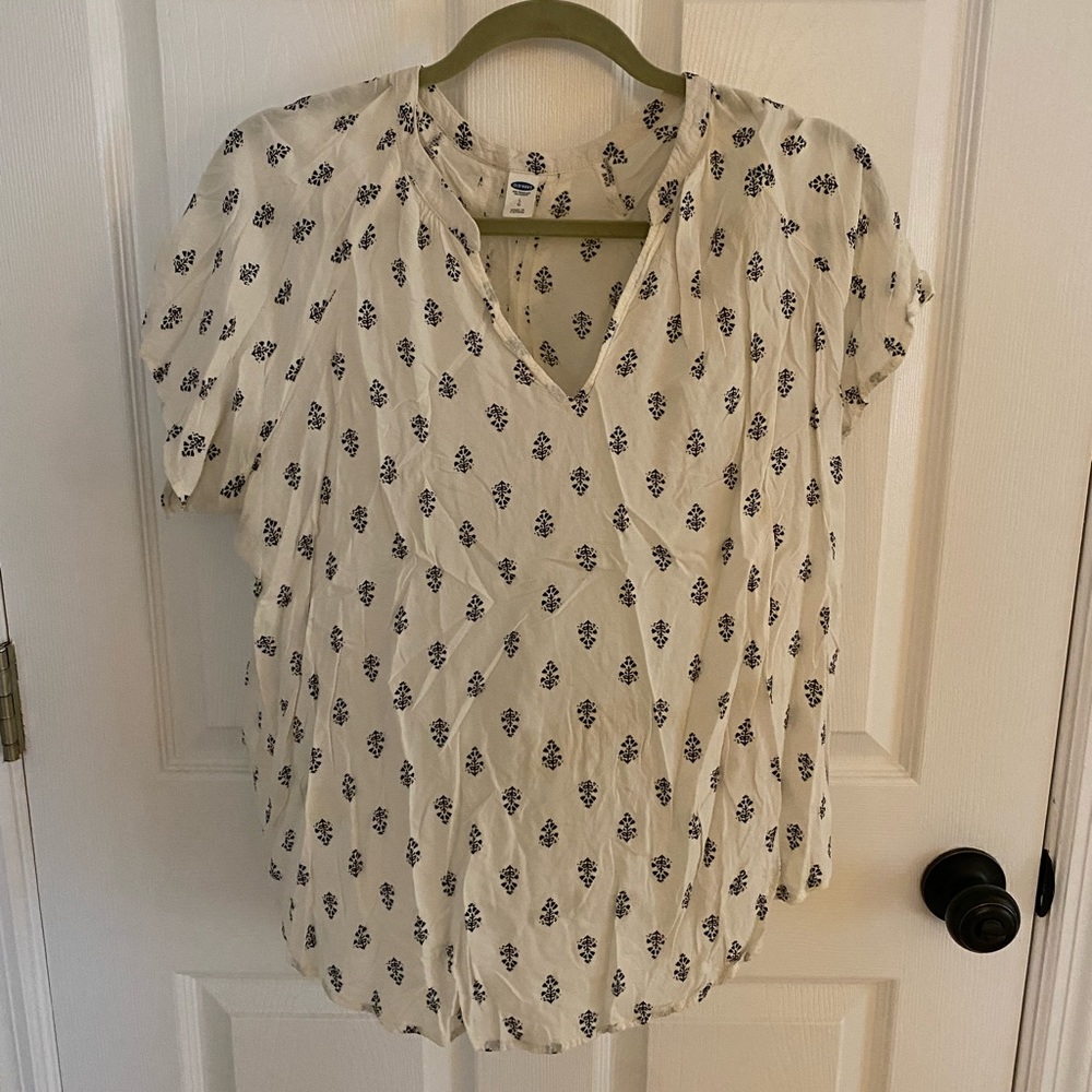 Old Navy Super lightweight top